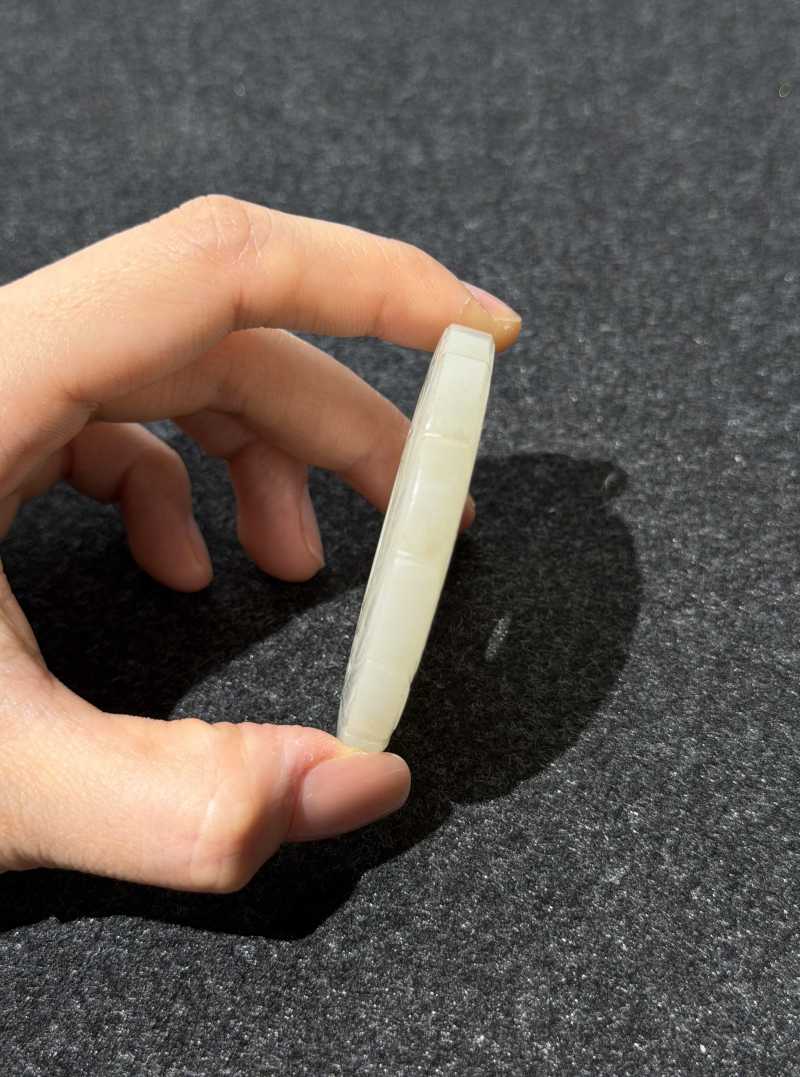 清 白玉吉纹壁 - 图4