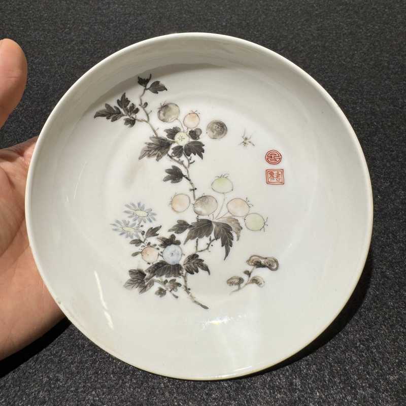 清雍正 墨彩花卉纹盘一对 - 图3