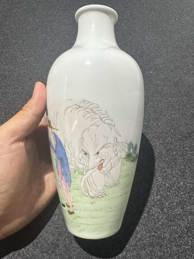 民国 粉彩孝感动天人物瓶 - 图4