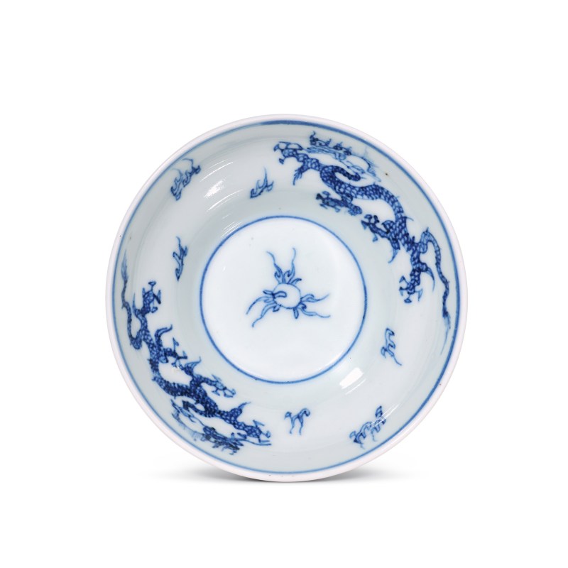 清雍正 青花云龙纹折腰杯 - 图2