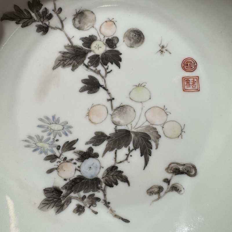 清雍正 墨彩花卉纹盘一对 - 图4