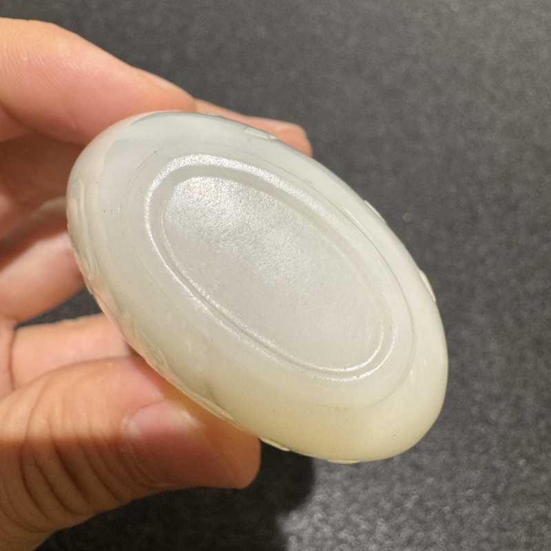 清 白玉双骏图烟壶 - 图7