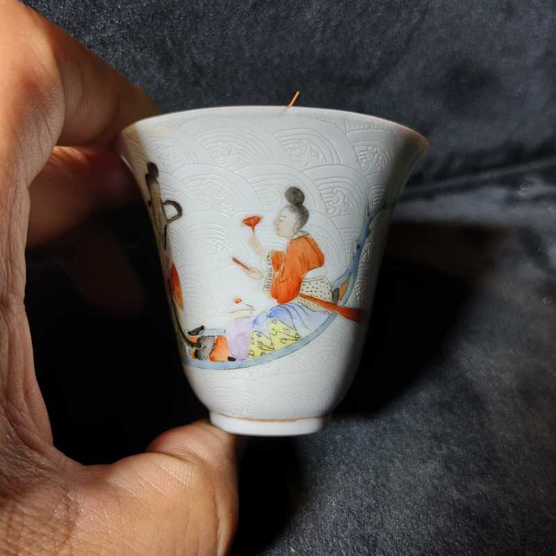 清嘉庆 轧道粉彩仙人乘槎图小杯 - 图11
