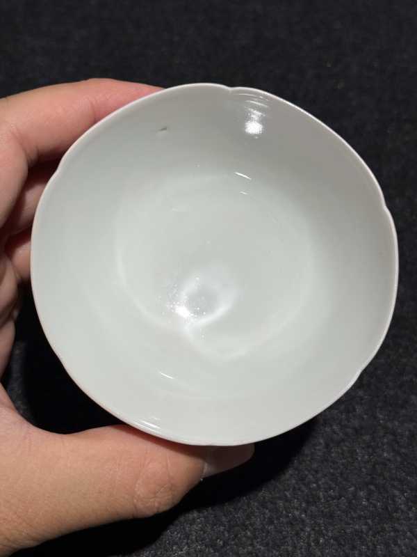 清雍正 胭脂红釉暗刻花口茶圆一对 - 图7
