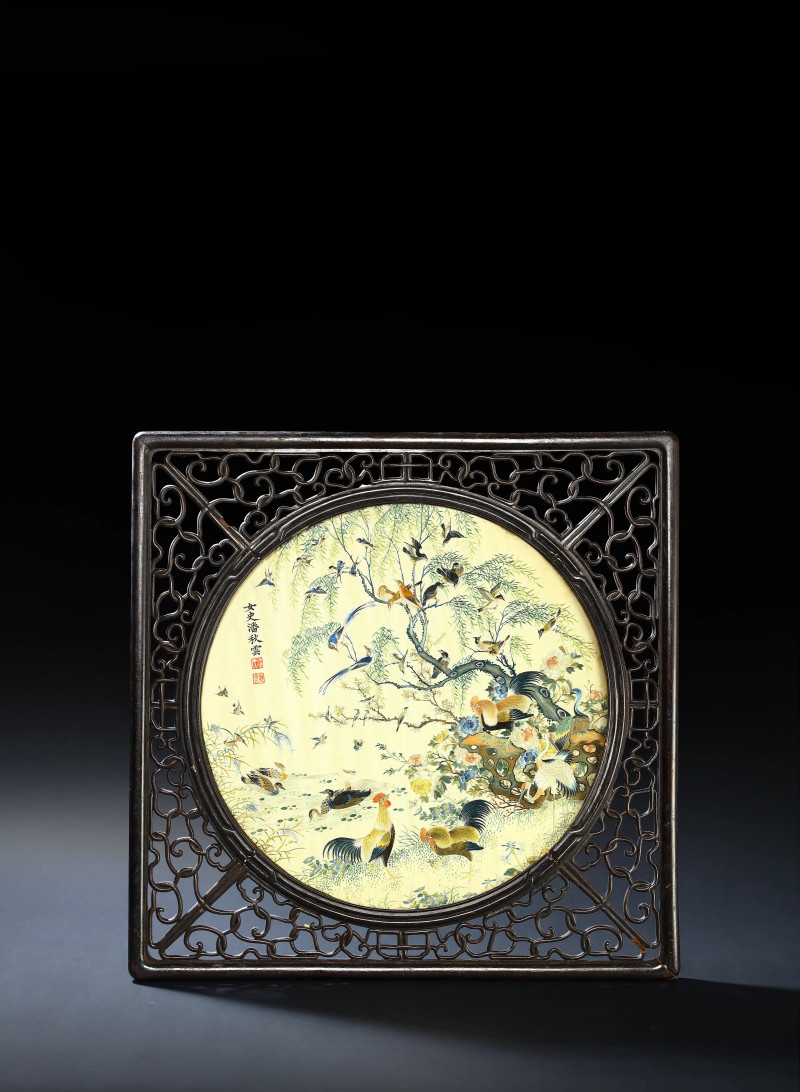 潘秋云粤绣花鸟插屏 - 图2