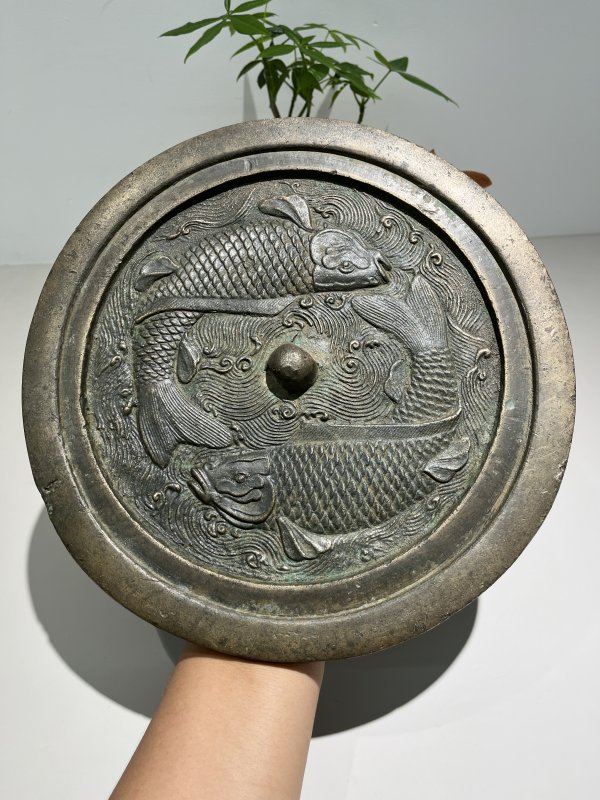明 双鱼纹镜 - 图2