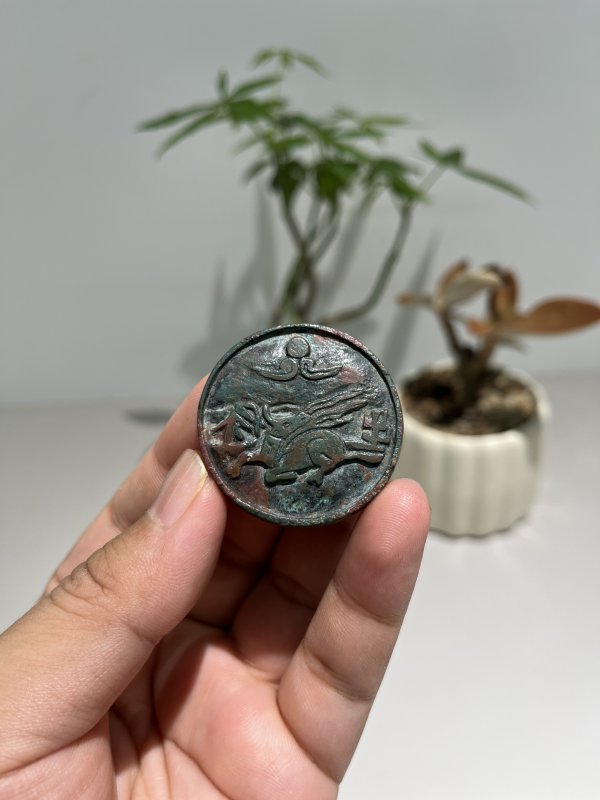 明 犀牛望月小手镜 - 图2