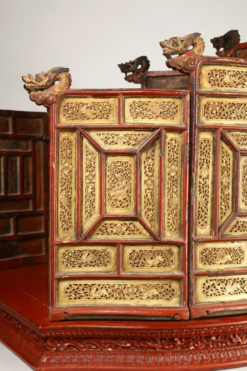 明 黑漆嵌骨人物花鸟图七屏圆背屏佛座 - 图7