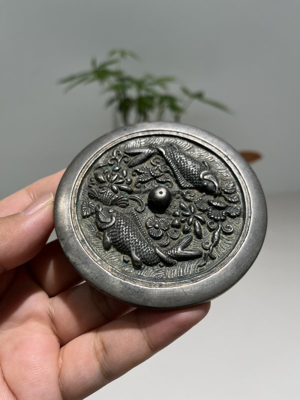 明 鱼戏莲叶纹镜 - 图5