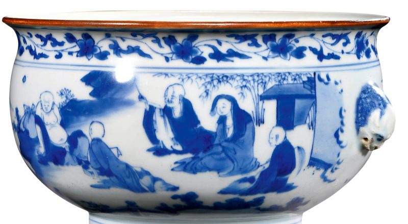 明崇祯 青花罗汉图铺首炉 - 图2