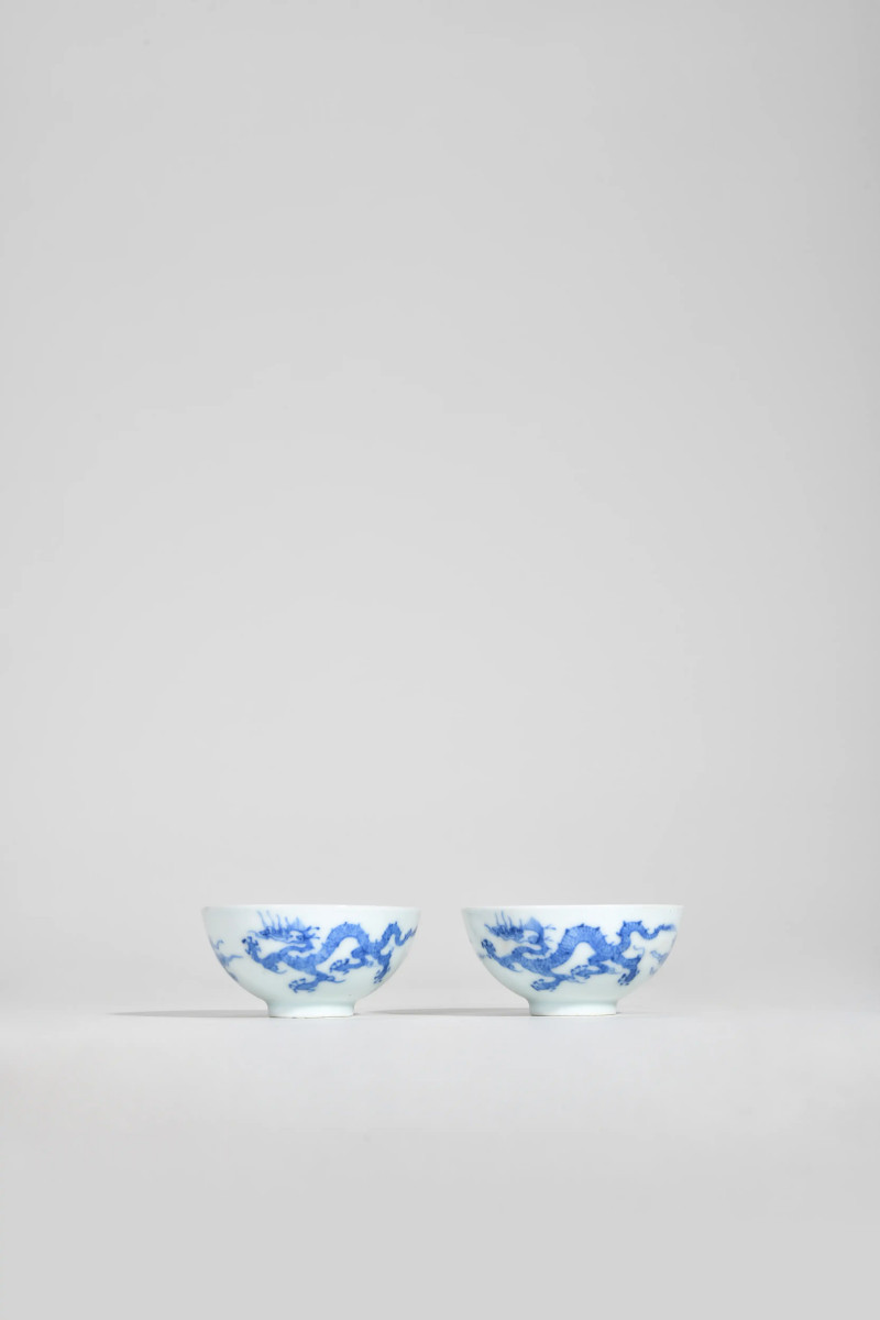 清雍正 成窑青花云龙纹杯一对 - 图2
