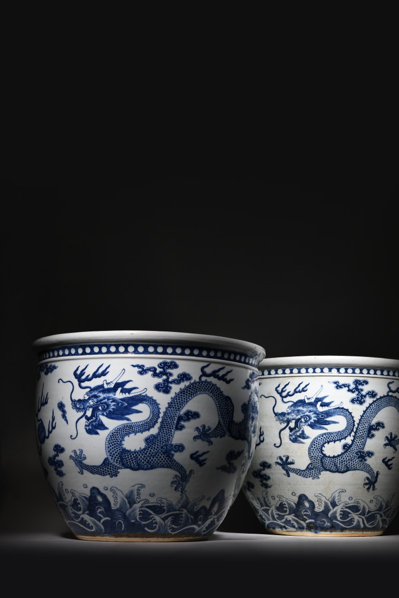 清中期 青花海水龙纹大缸一对 - 图2