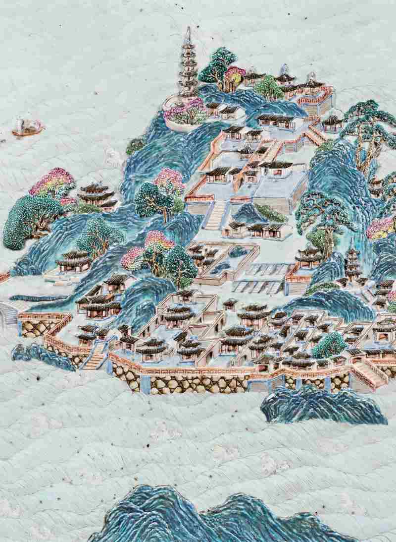 清乾隆 雕瓷洋彩“金山寺”图墨彩御制诗文插屏 - 图2