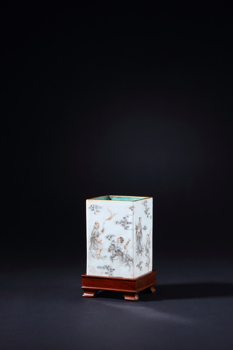 清嘉庆墨彩描金八仙小方笔筒 - 图2
