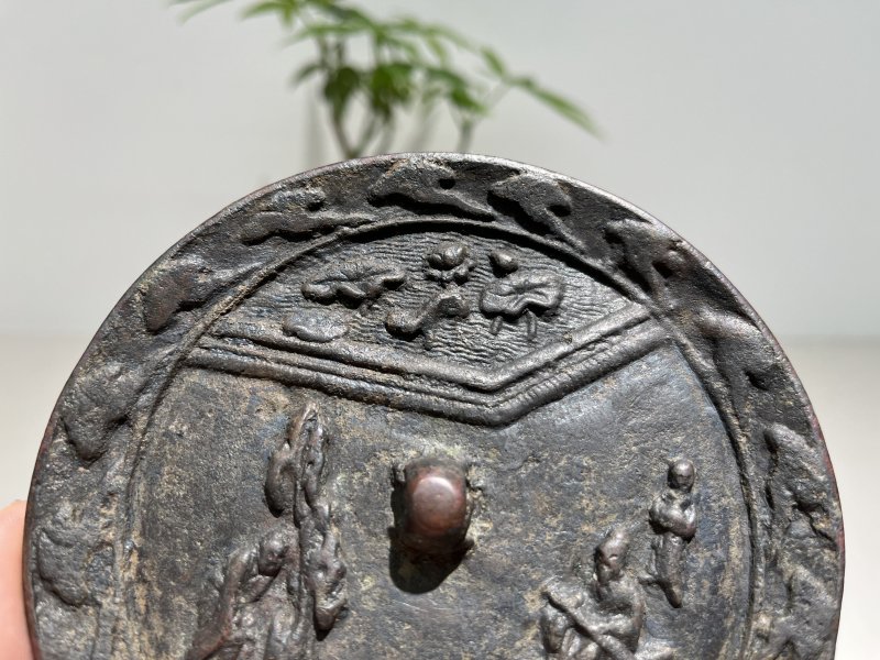 明 米芾拜石人物故事纹镜 - 图5