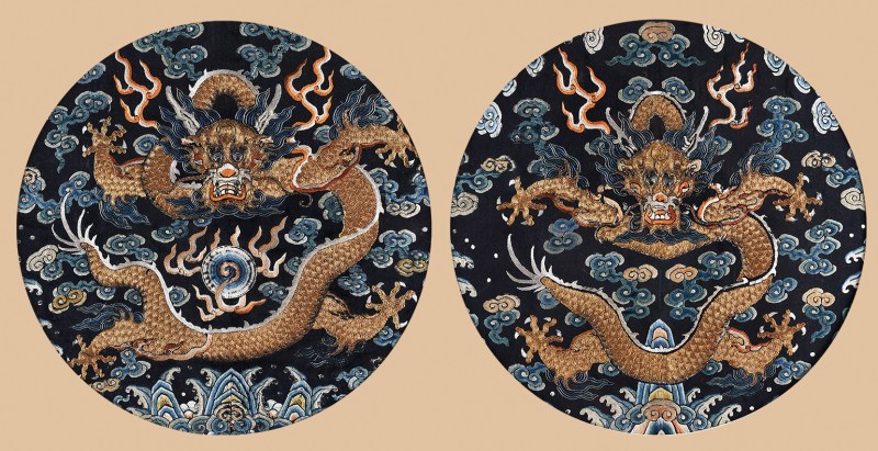 清石青地刺绣金龙纹团花屏一对