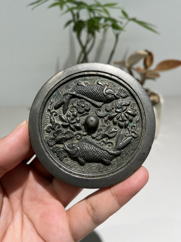 明 鱼戏莲叶纹镜 - 图2