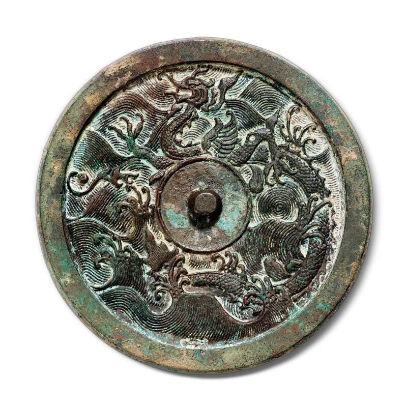 明 海水翼龙纹镜