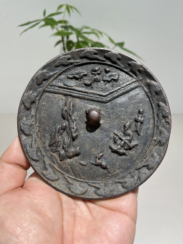 明 米芾拜石人物故事纹镜 - 图2