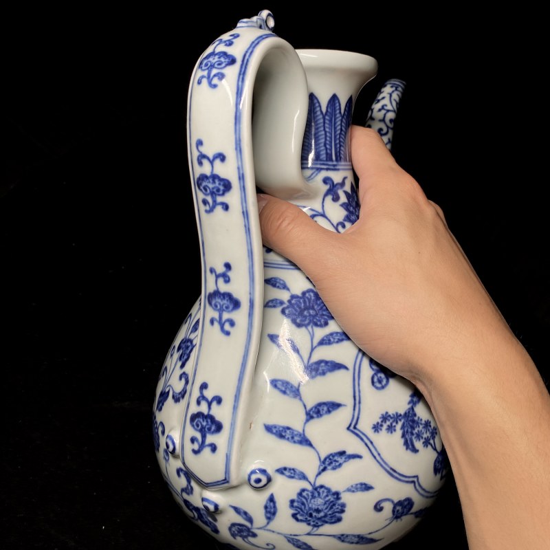清乾隆 青花折枝花果纹执壶 - 图14