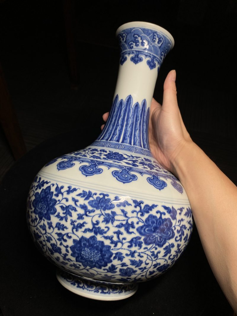 清道光 青花缠枝莲纹玉堂春瓶 - 图11
