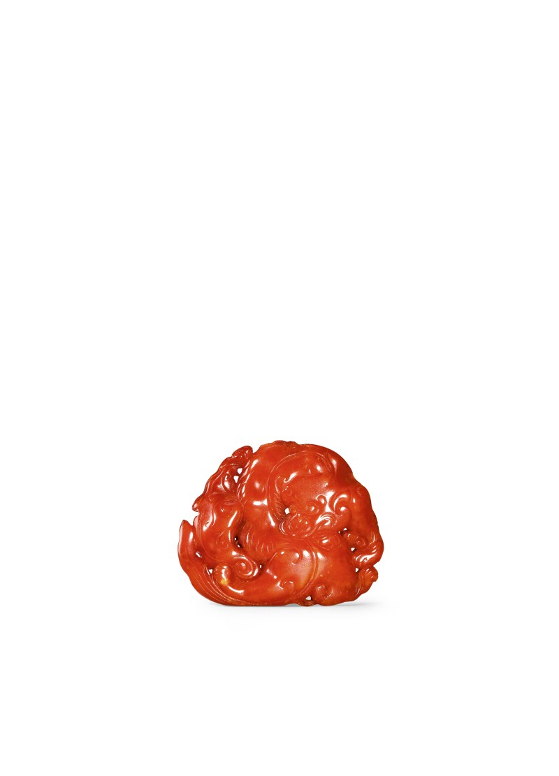 明 蜜蜡瑞兽纹佩