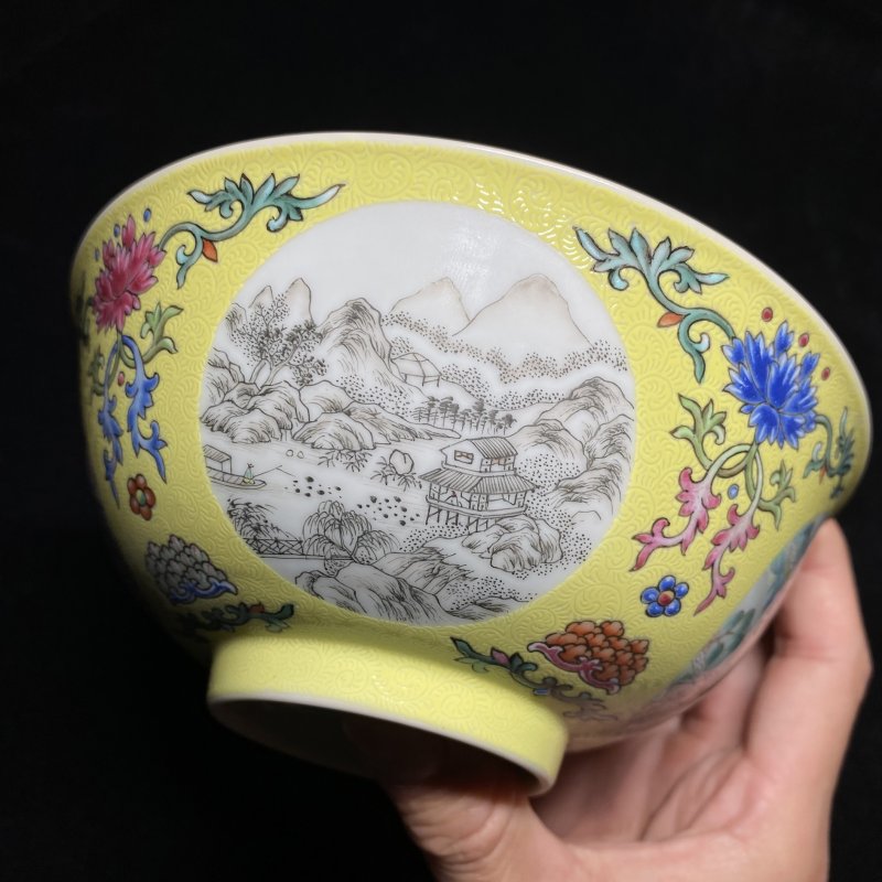清道光 黄地轧道洋彩开光四季山水图膳碗 - 图16