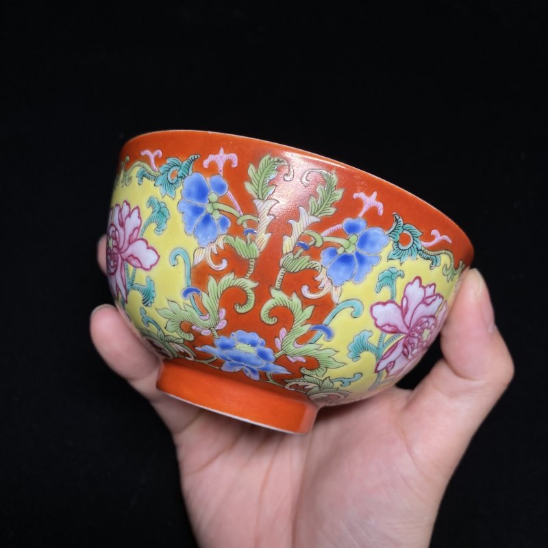 清道光 珊瑚红地粉彩花卉纹碗 - 图7