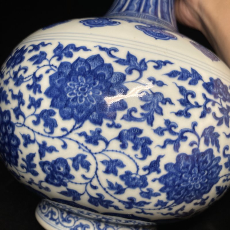 清道光 青花缠枝莲纹玉堂春瓶 - 图15