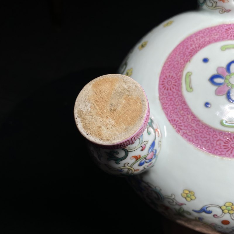 清乾隆 洋彩缠枝莲托八吉祥纹朝冠耳鼎式炉 - 图9
