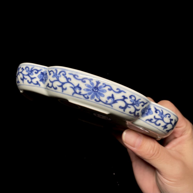 清道光 青花艾叶灵符纹海棠形茶盘 - 图7