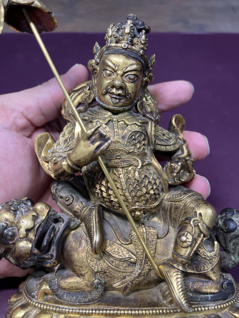 清乾隆 铜鎏金财宝天王像 - 图4