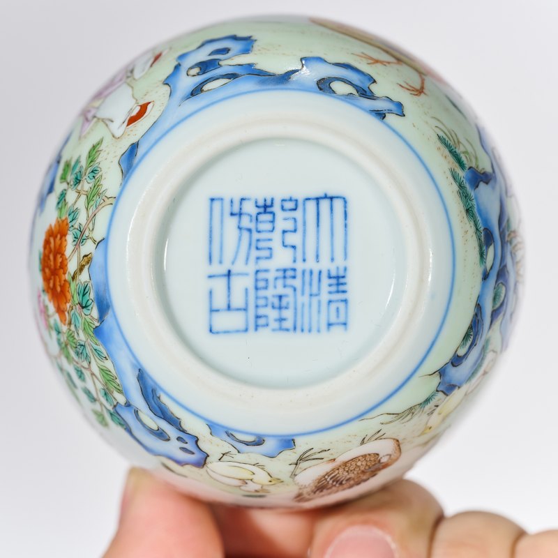 清乾隆 粉彩鸡缸杯 - 图9