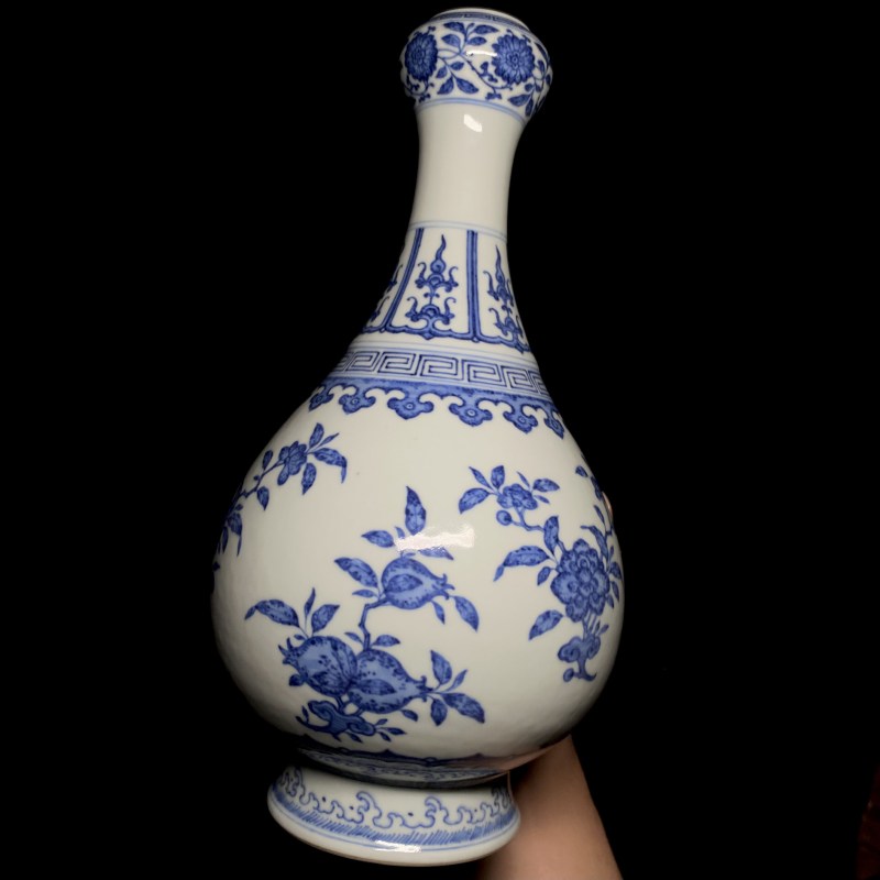清道光 青花折枝花果纹蒜头瓶 - 图9
