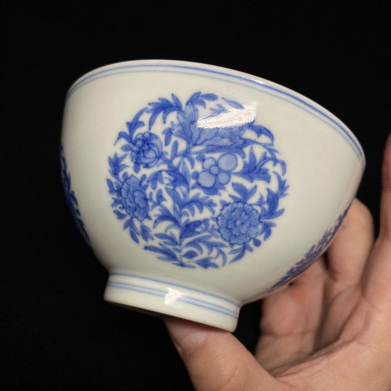 清雍正 青花团花纹小碗 - 图10