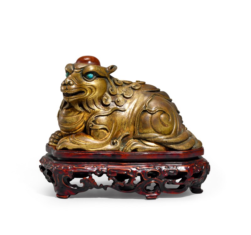 清 铜鎏金嵌宝瑞兽摆件