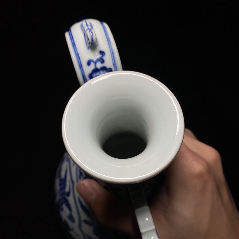 清乾隆 青花折枝花果纹执壶 - 图9