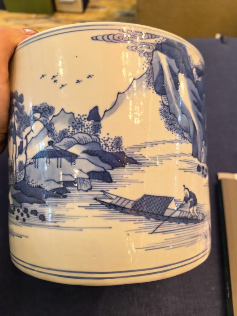 清康熙青花山水人物笔筒-多宝古瓷宝典