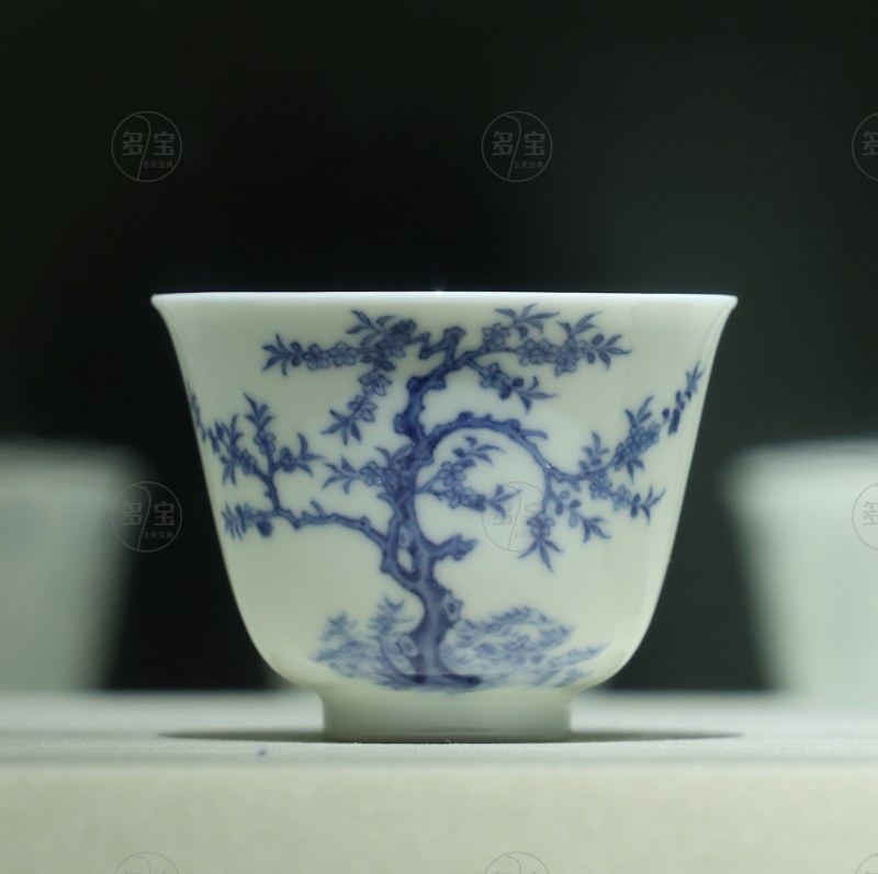 康熙青花八月花神杯 - 桂花