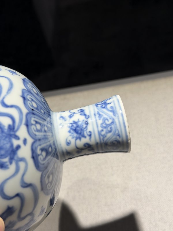 明成化 御制青花狮戏绣球纹高足碗 - 图14