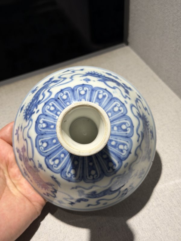 明成化 御制青花狮戏绣球纹高足碗 - 图15