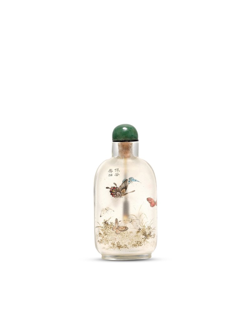 壬子年（1972）　王習三作玻璃內畫「仙姿壽相」蝶舞圖鼻煙壺 | AN INSIDE-PAINTED GLASS 'BUTTERFLY' SNUFF BOTTLE - 图3