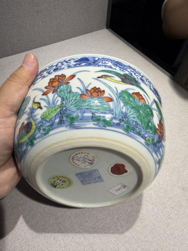 清道光 斗彩荷塘鸳鸯墩式碗 - 图10