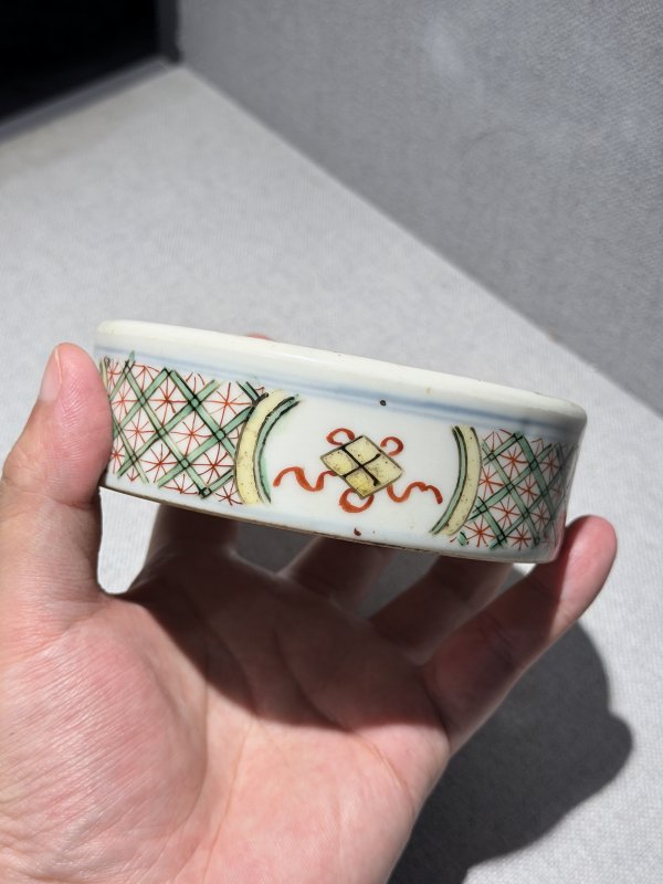 清康熙 瓷胎黑漆嵌螺钿大笔筒 - 图24