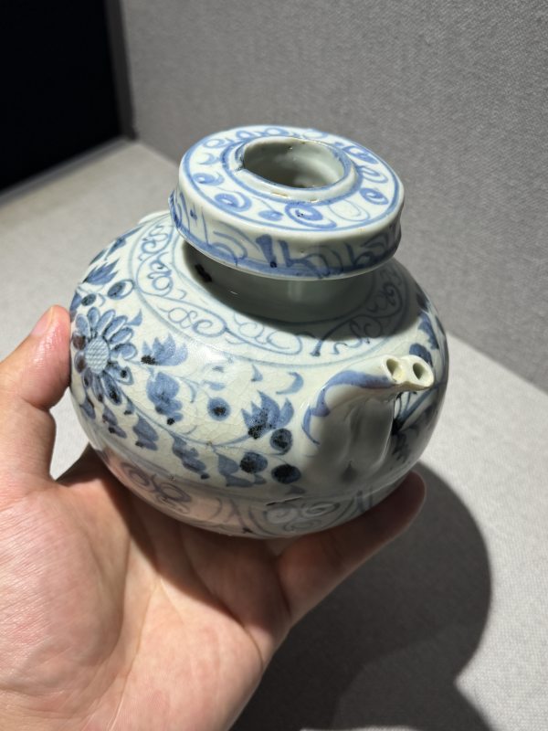 元 青花花卉纹盘口水注 - 图7