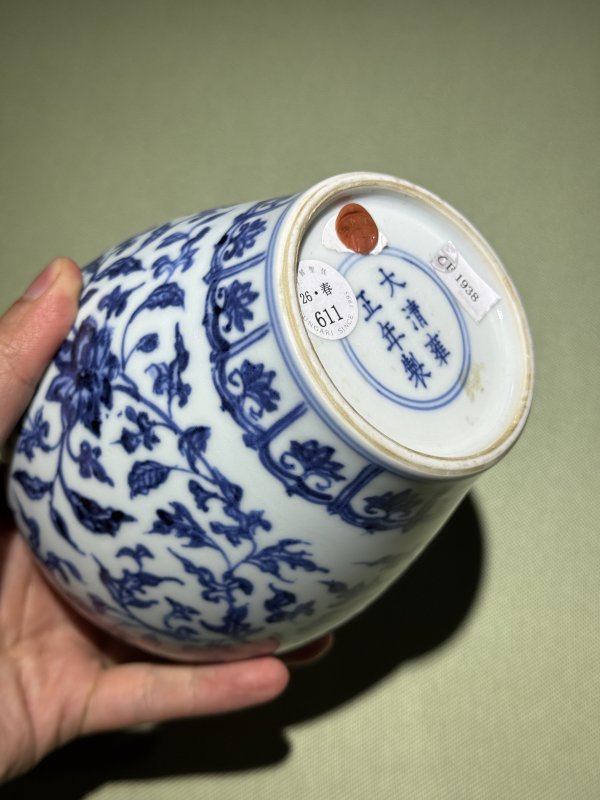清雍正 御制仿宣窑青花缠枝花卉纹茶叶罐 - 图20