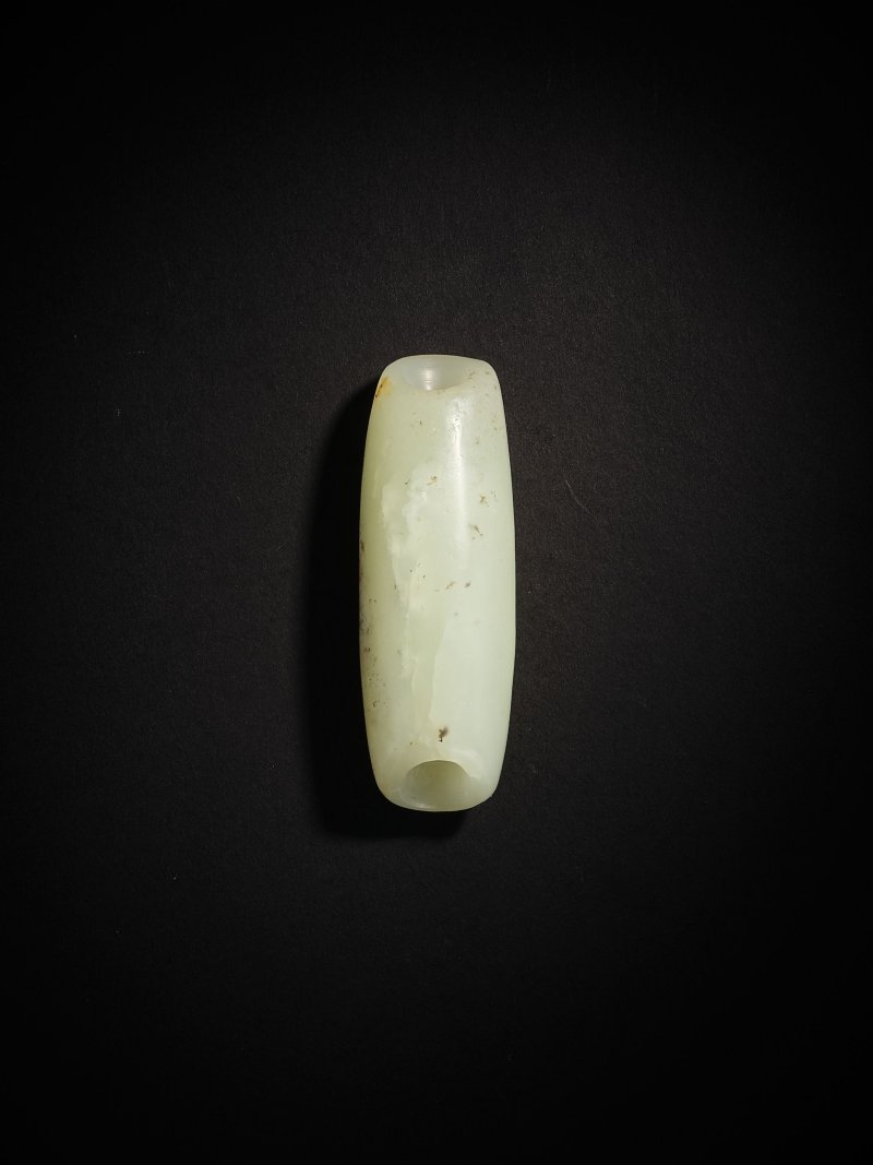 新石器時代　玉管 | A JADE BEAD