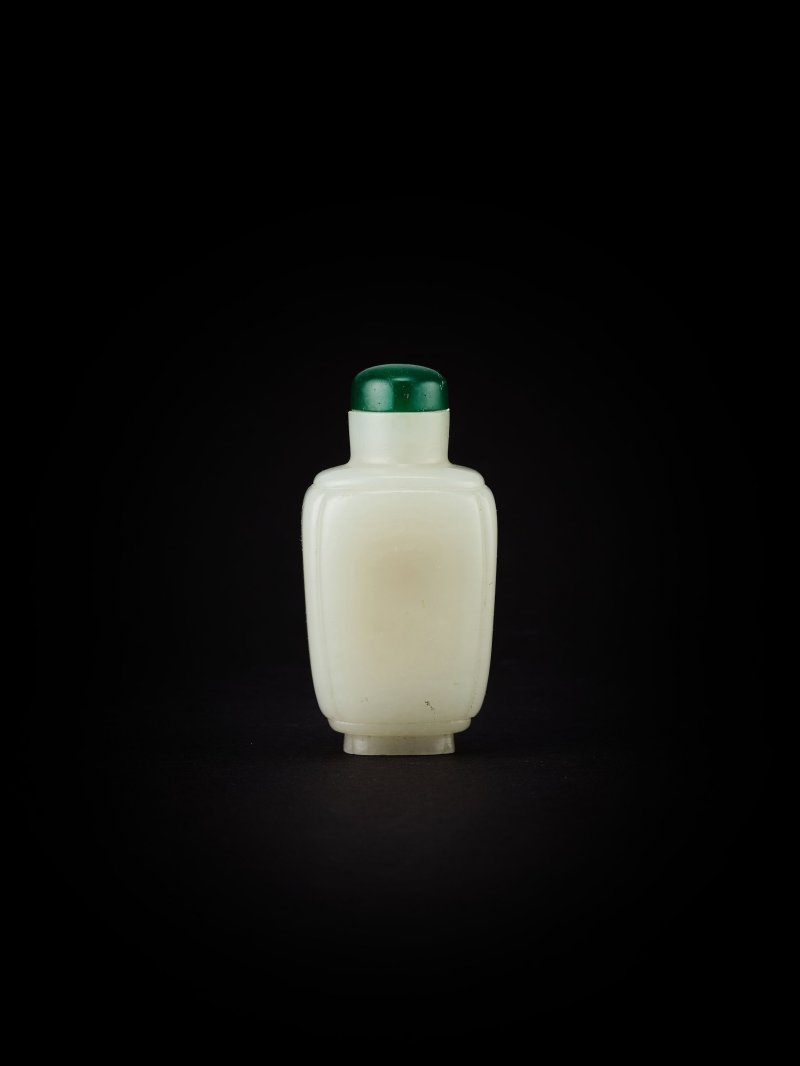 白玉鼻煙壺　一組四件 | FOUR WHITE JADE SNUFF BOTTLES - 图9