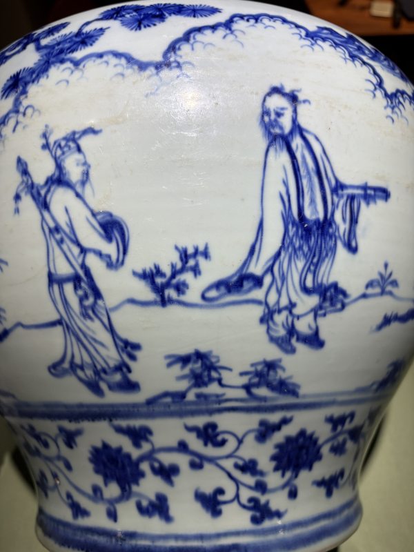 明早期 青花缠枝花卉三清对弈图大罐 - 图10