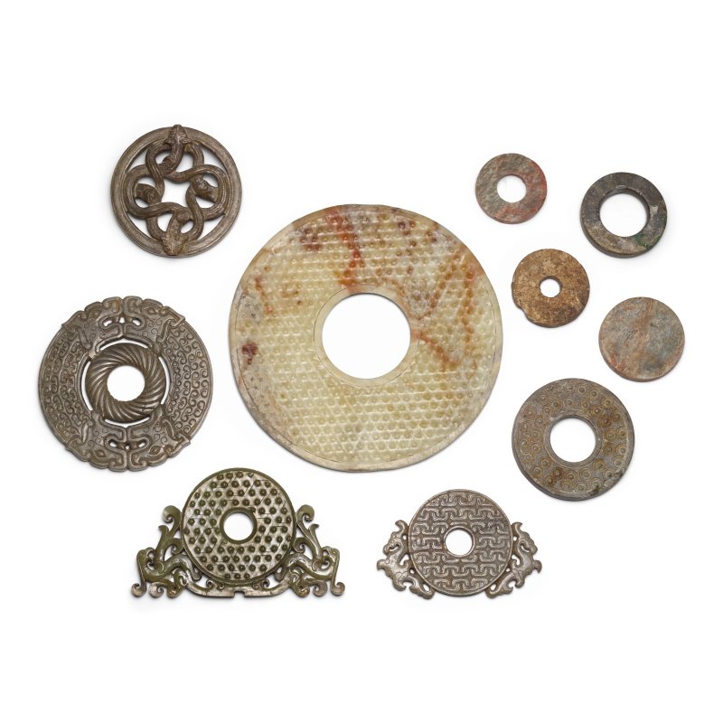 二十世紀 仿古玉璧十件 | TEN ARCHAIC-STYLE JADE BI DISCS